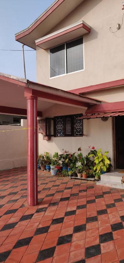 Giri'S Homestay Madikeri Exteriör bild